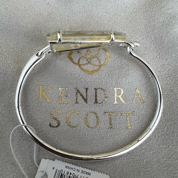 NWT Kendra Scott Collins Cuff - Picture 4 of 17